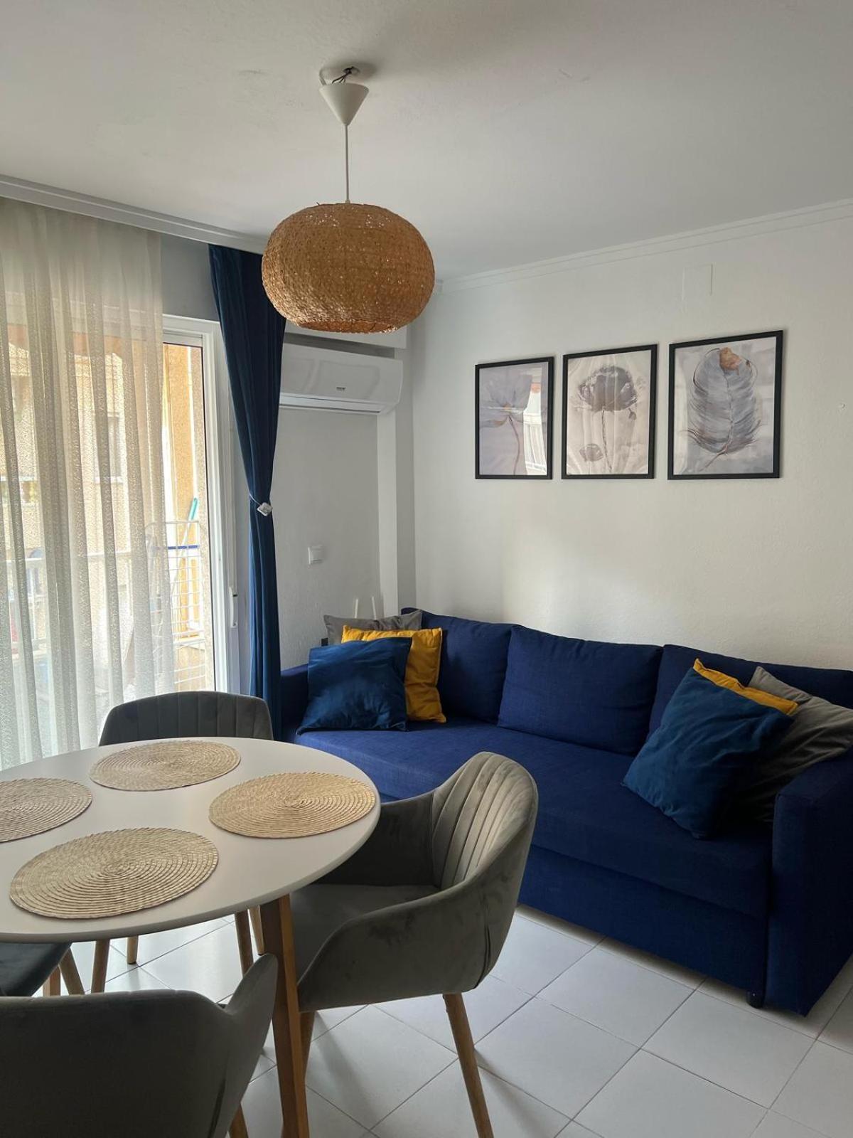 Kiara Apartament - With Garage Torrevieja Zewnętrze zdjęcie