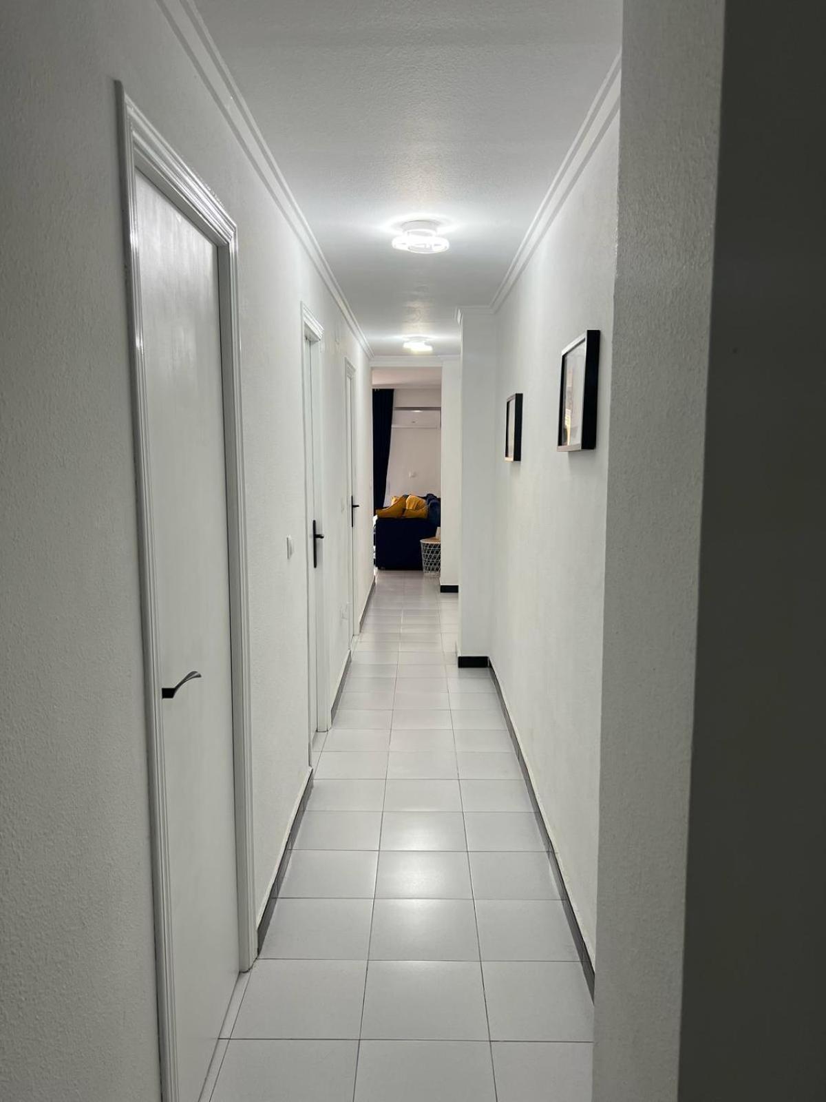 Kiara Apartament - With Garage Torrevieja Zewnętrze zdjęcie